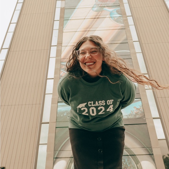 Meet your Posher, Madison - Picture 6 of 16